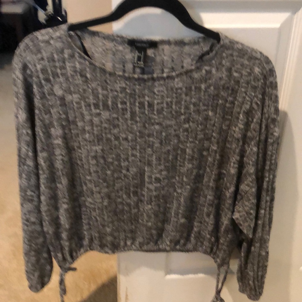 Gray top